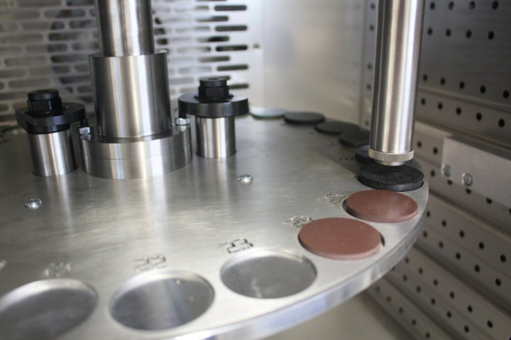 Chamber interior with rotary tray